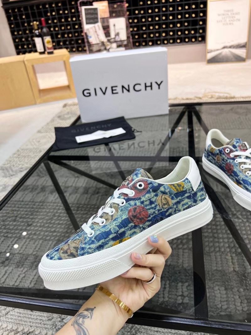 Givenchy Sneakers